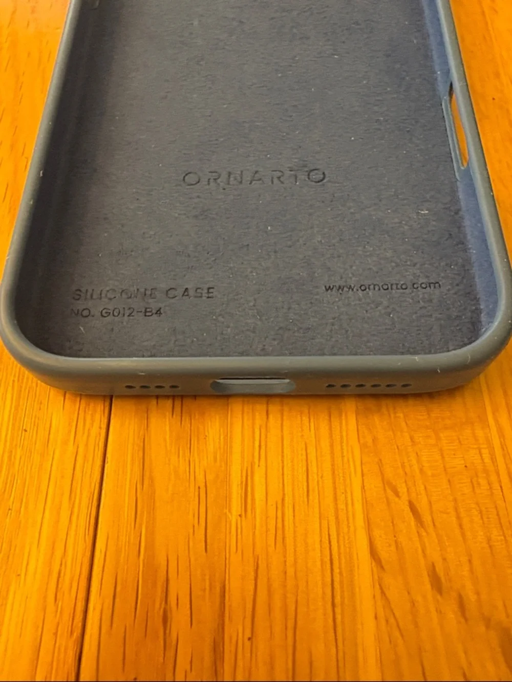 Dark Blue Silicone iPhone 16 Case - Ornato